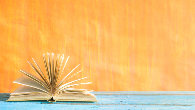 كتاب مفتوح